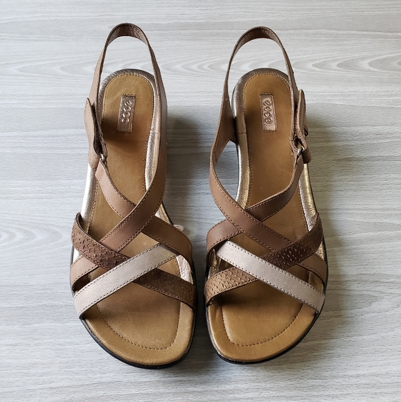 ecco strappy sandals